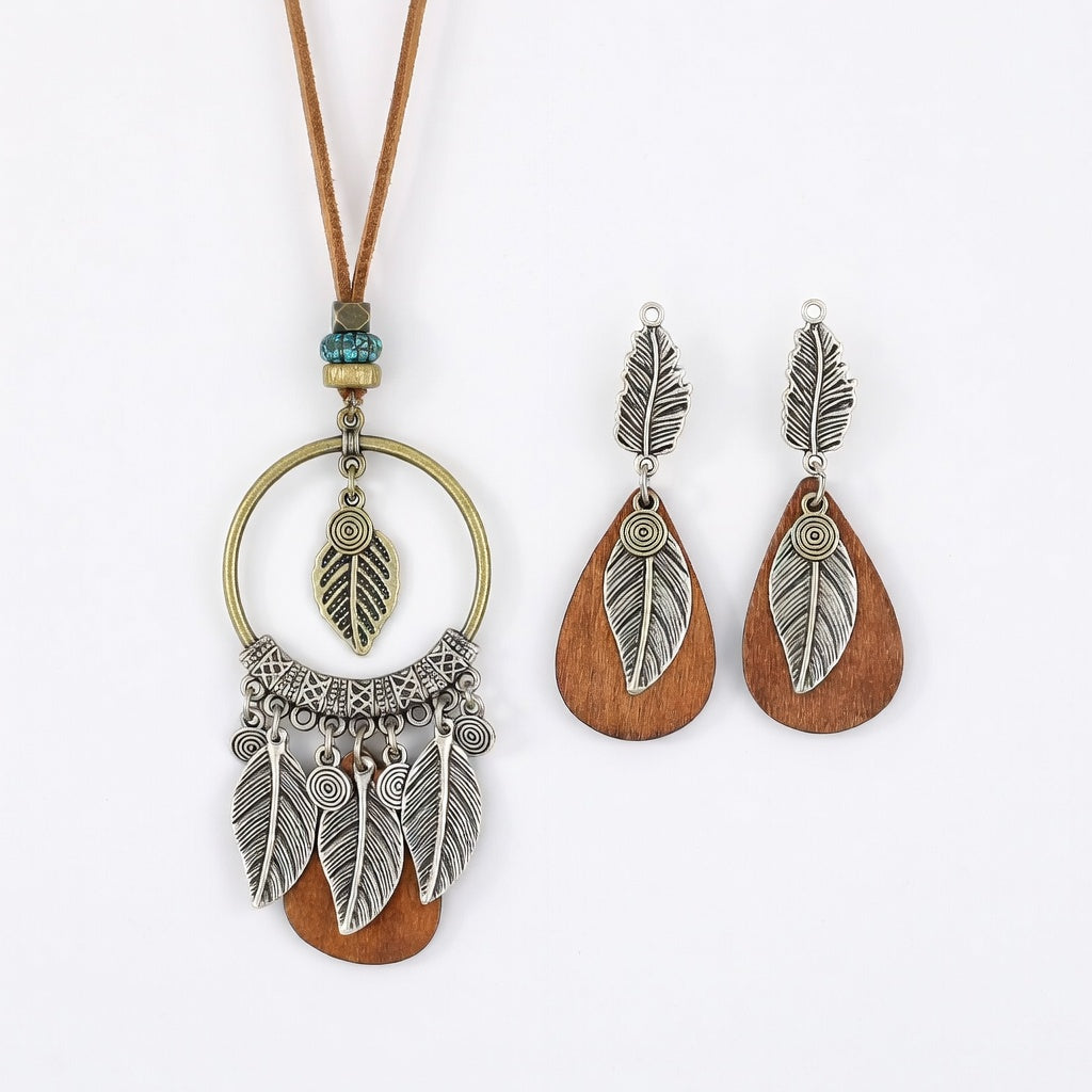 Boho Feather Hoop Jewellery Set – Tribal Feather Necklace & Wooden Drop Earrings (Antique Bronze Plated)