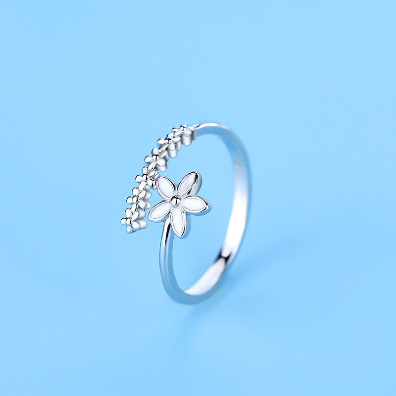 Silver Flower Cluster Boho Ring – Adjustable Daisy Bloom Openwork Statement Ring