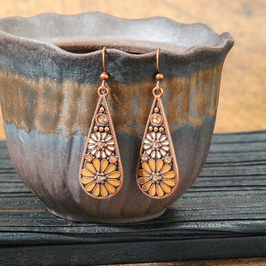 Vintage Style Boho Teardrop Daisy Earrings